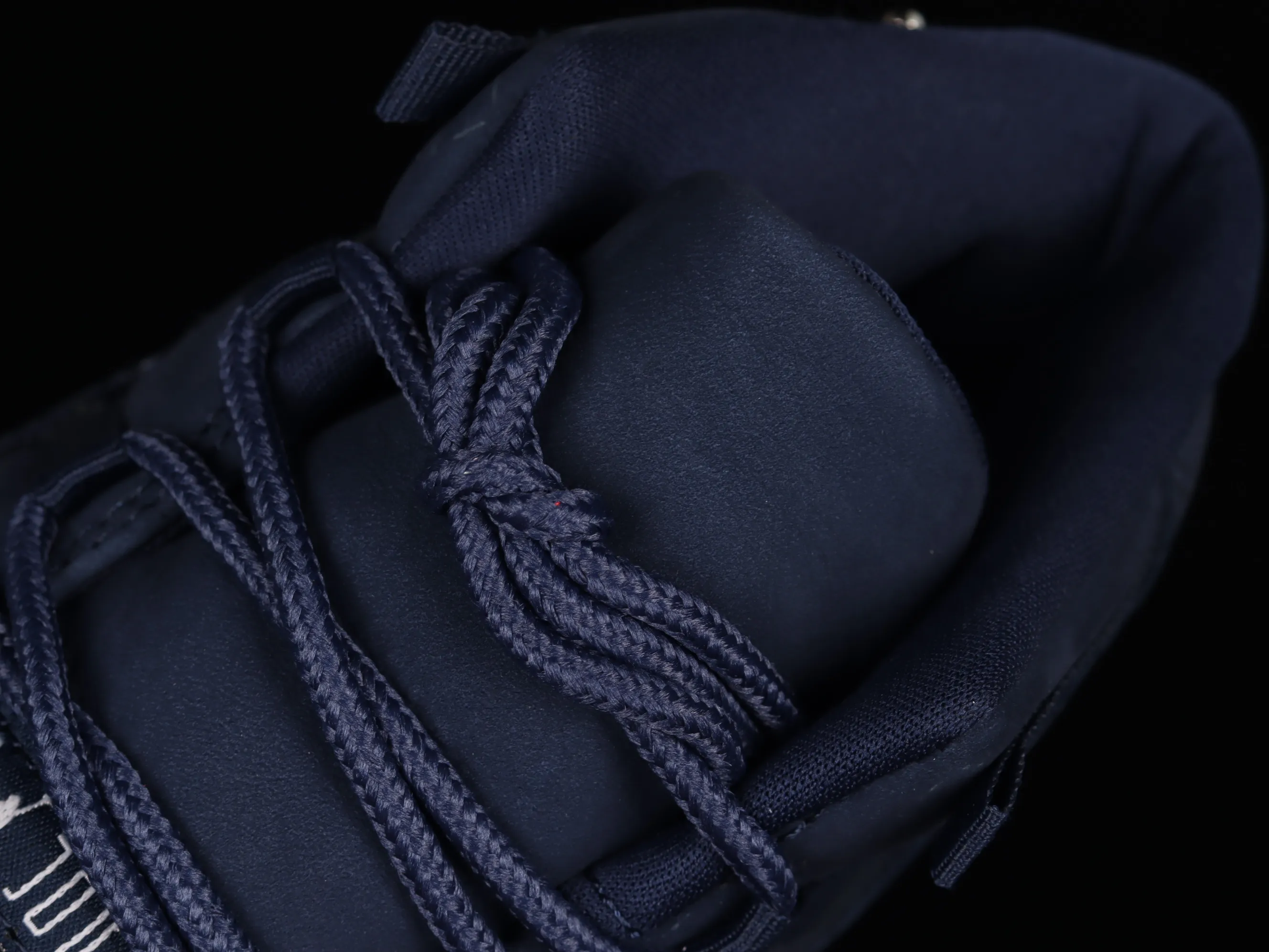 All categories Air Jordan Jordan series basketball shoes Air Jordan 11 pure original version Air Jordan 11 Velvet "Midnight Navy" AJ11 Joe 11 midnight blue AR0715-441